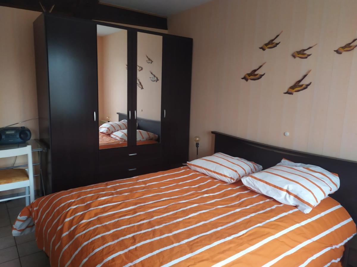 Chez Fabienne T1 Διαμέρισμα Le Breuil-sur-Couze Εξωτερικό φωτογραφία